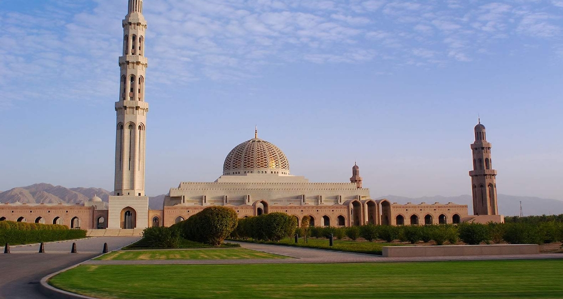 9 Spectacular Attractions In Oman That You Must Visit - TravelTourXP.com