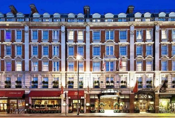 Top 10 Luxury Hotels in London | TraveltourXP.com