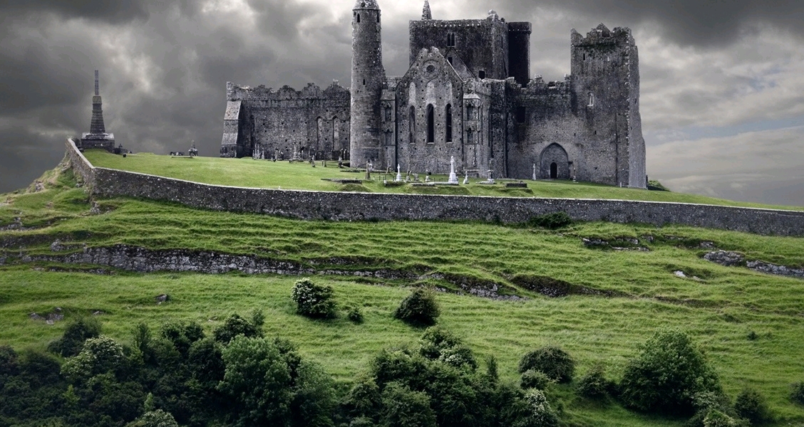 5 Interesting Must See Historic Attractions Of Ireland - TravelTourXP.com