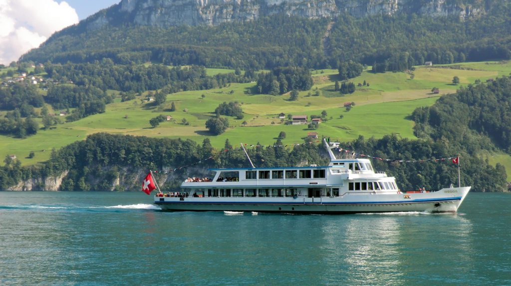 Lake Lucerne : Vierwaldstättersee Schweiz