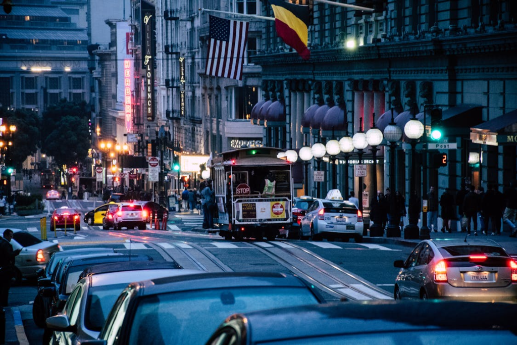 San Francisco, United States

White Road Train